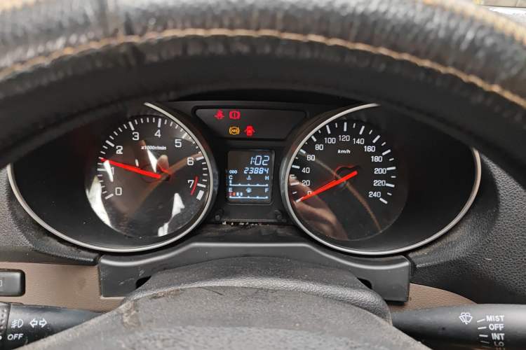 Used FAW Senya S80 2014 1.5L Manual 5-Seater Classic Edition
