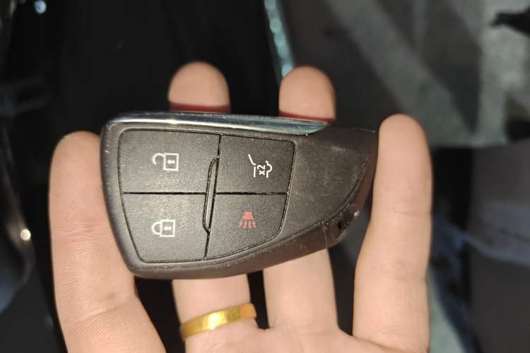 Used Buick Envision 2023 Encore S 652T Two-Wheel-Drive Luxury Model