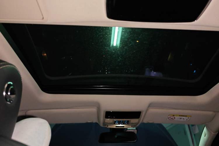 Used Jaguar XJ 2016 XJL 3.0 SC Four-Wheel Drive Panoramic Business Edition
