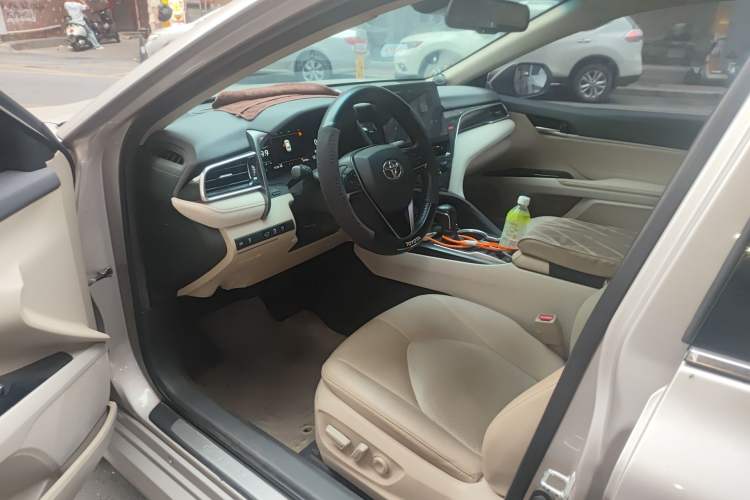 Used Toyota Camry 2021 2.5G Luxury Edition Driver Seat