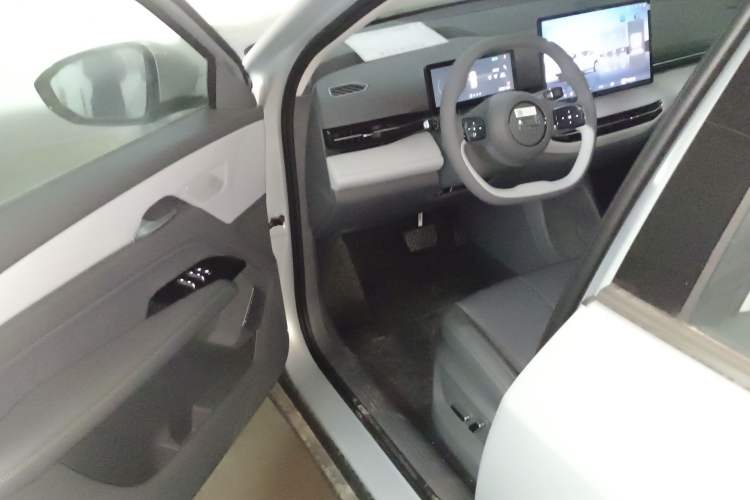 Used Bestune Yueyi 03 2025 565km Enjoy Edition Driver Seat