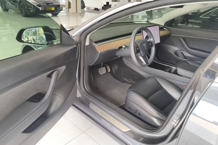 Used Tesla Model 3 2019 Standard Range Rear-Drive Upgraded Version
