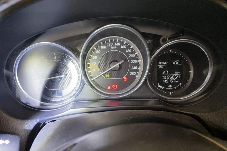 Used Mazda Atenza 2014 2.0L Blue Sky Luxury Edition
