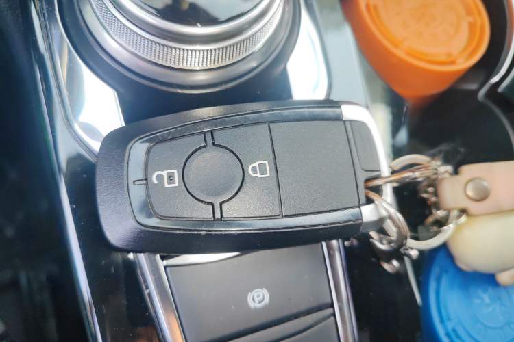 Used Ford Escape 2020 EcoBoost 245 Two-Wheel-Drive Comfort Edition
