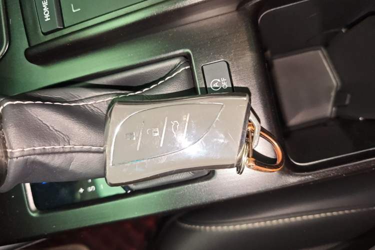 Used Lexus ES 2018 200 Excellence Edition China V Standard
