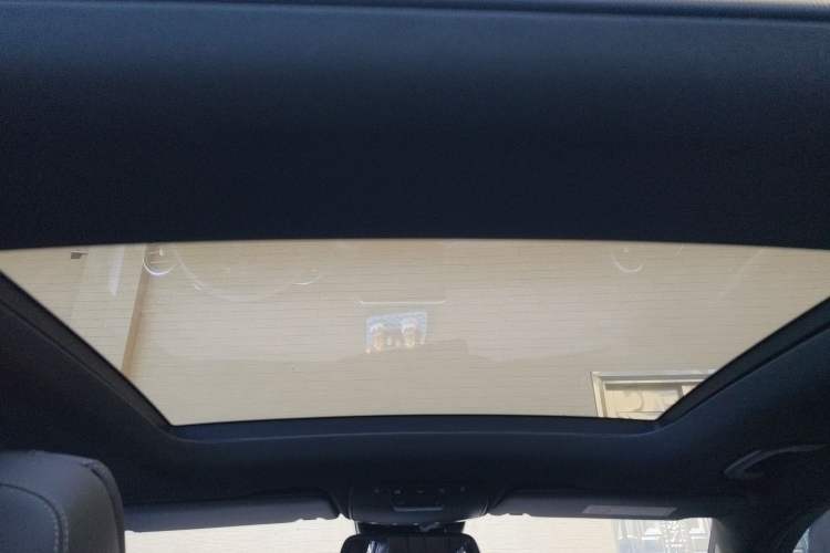 Used Mercedes-Benz GLC 2018 GLC 260 4MATIC Luxury Model
