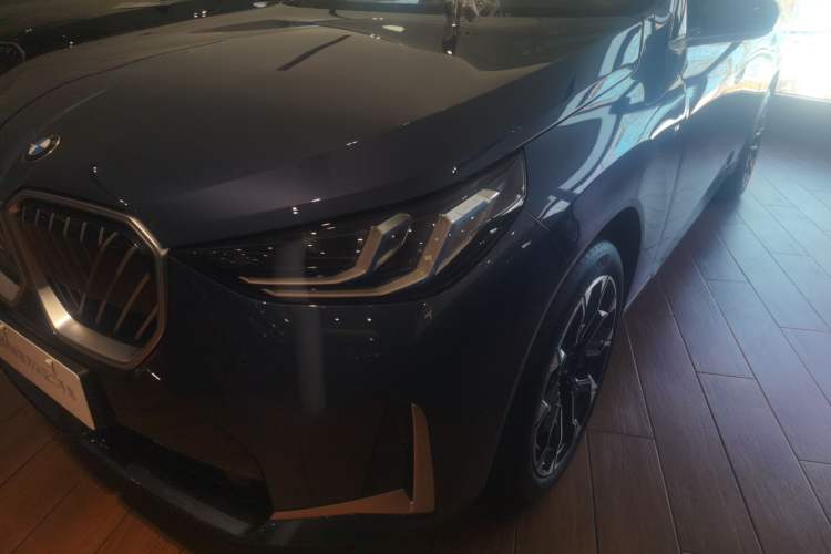 Used BMW X3 2025 xDrive30L Luxury Edition M Sport Package Left Front Headlight