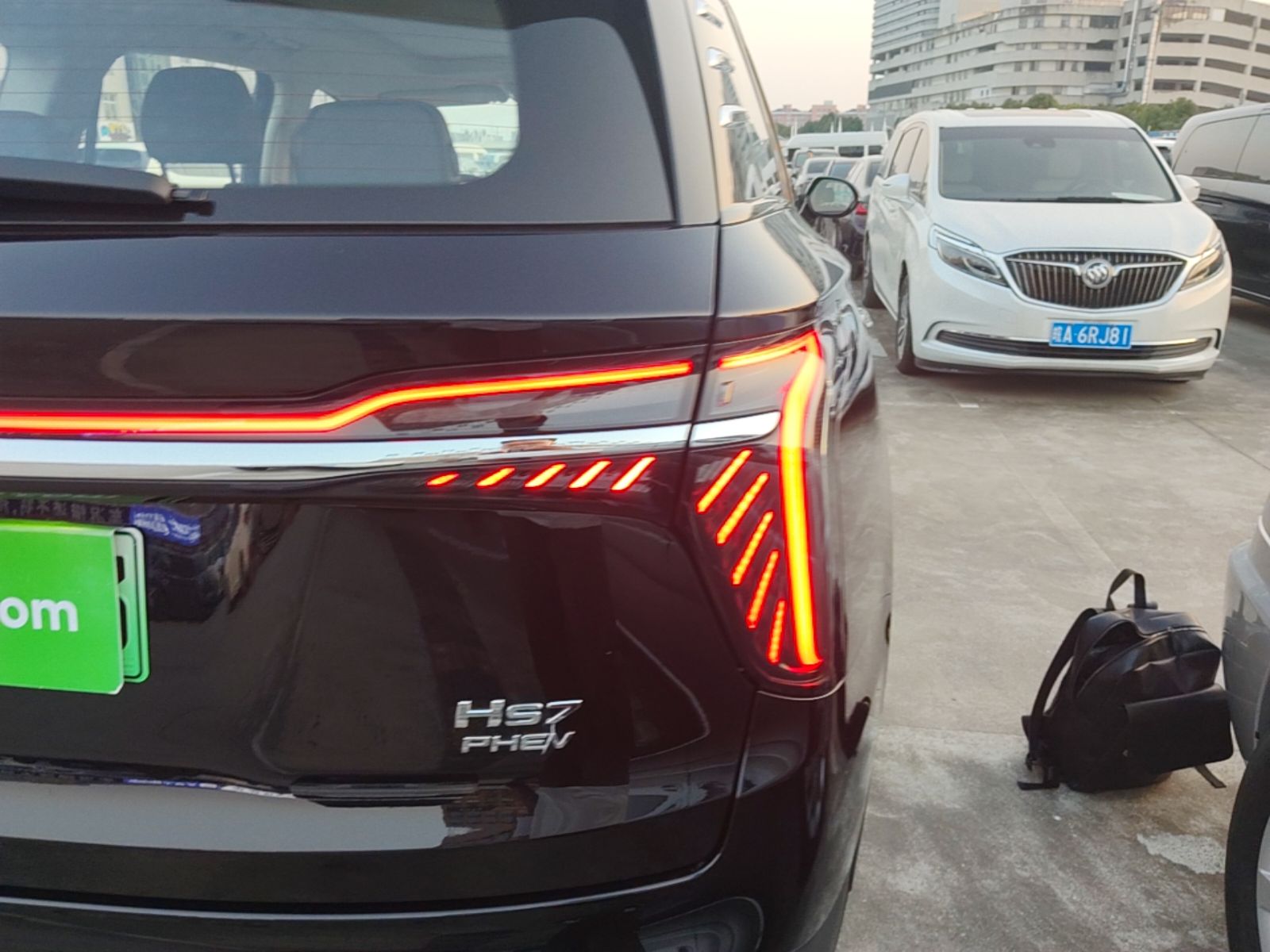 Hongqi HS7 PHEV 2024 2.0T PHEV Four-Wheel Drive Flagship Edition 7 Seats — снимка 9