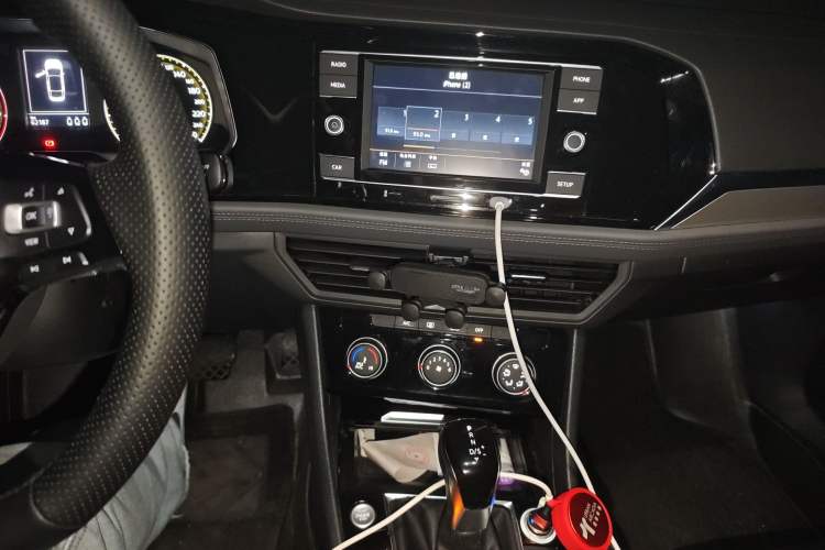 Used Volkswagen Sagitar 2019 280TSI DSG Comfort Version China VI Standard Audio And AC Panel