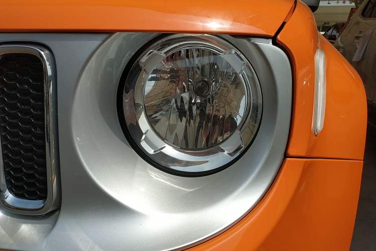 Used Jeep Renegade 2016 1.4T Automatic Smart Edition Left Front Headlight
