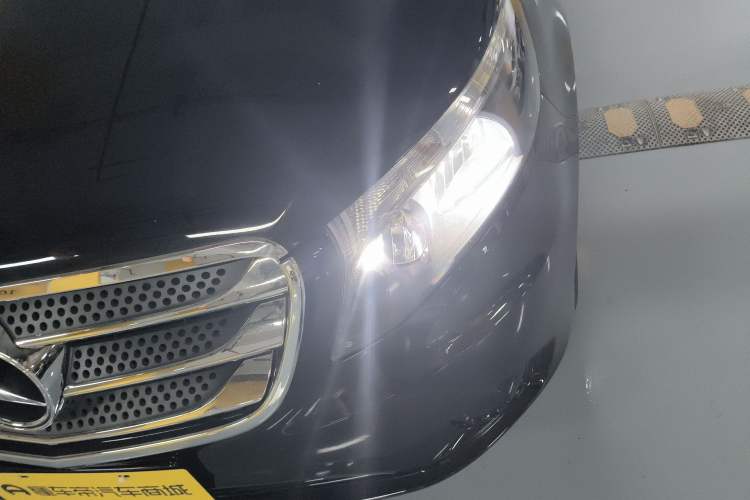 Used Mercedes-Benz Vito 2016 2.0T Elite Edition Left Front Headlight