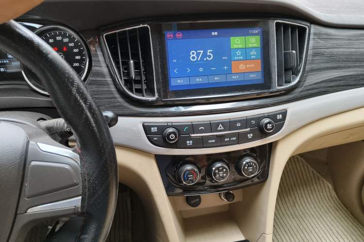 Used Baojun 730 2016 1.5L Manual Comfort Version 7 Seats China V Emission Standard