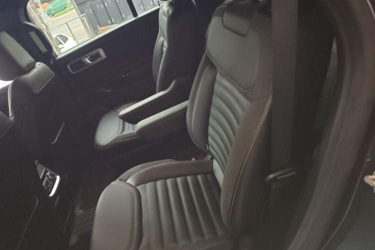 Used Ford Explorer 2023 EcoBoost 285 4x4 ST-LINE 6-Seater
