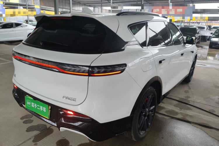 Used VOYAH FREE 2025 318 318 km Rear-Drive Touring Edition Rear Right 45 Deg