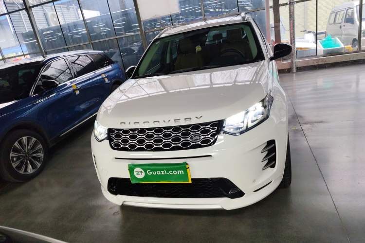Used Land Rover Discovery Sport New Energy 2024 1.5T P300e Plug-in Hybrid Electric Version Exterior 1