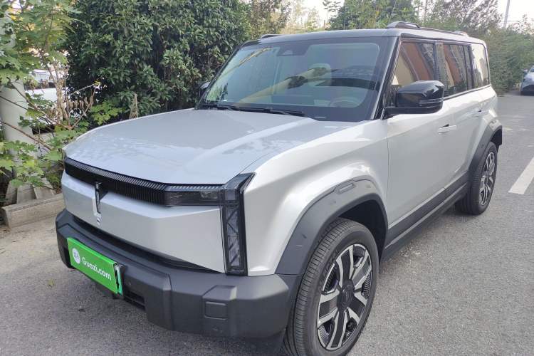 Used iCAR 03 2024 501km Four-wheel Drive Long-Range Advanced Version