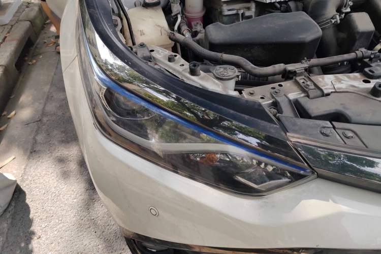 Used Toyota Levin Hybrid E+ 2019 1.8L PH GS E-CVT Elite Edition Right Front Headlight