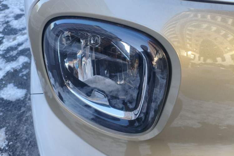 Used Bestune Pony 2026 Model 222km Elegant Horse Right Front Headlight