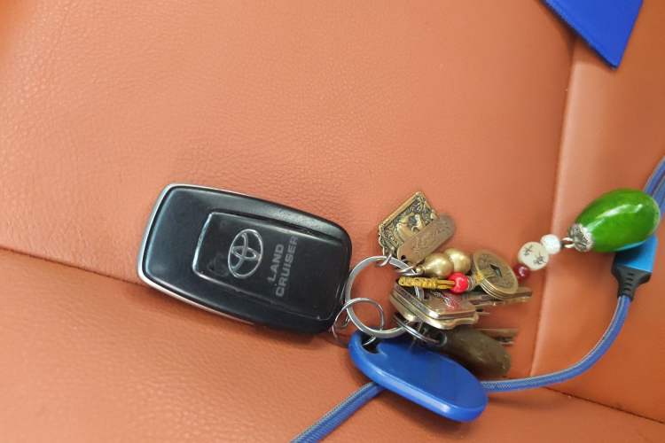 Used Toyota Land Cruiser  Vehicle Key