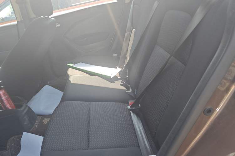 Used Peugeot 301 2016 1.6L Manual Comfort Edition
