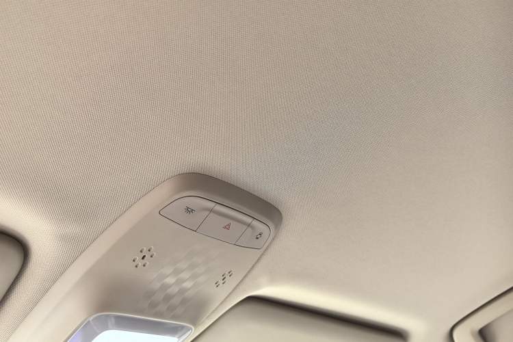 Used Baojun KiWi EV 2023 Smart Luxury Edition Ternary Lithium Headliner