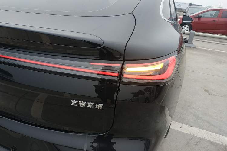 Used Baojun Enjoy 2025 Plug-in Hybrid 140km Luxury Edition
