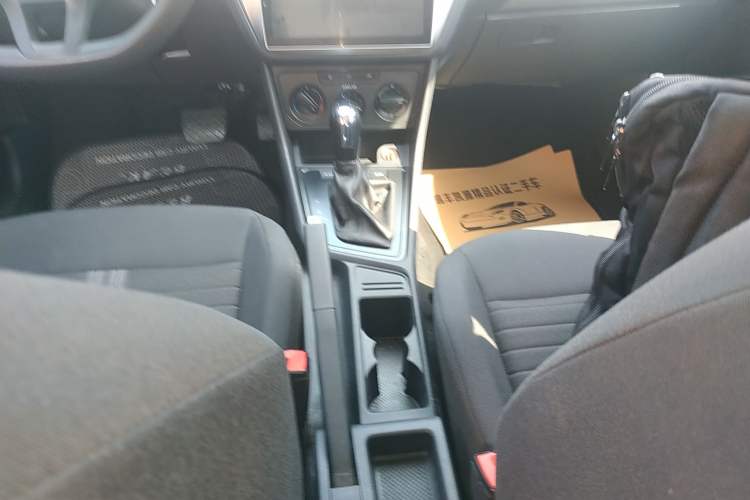 Used Volkswagen Lavida 2019 Lavida Start 1.5L Automatic Trendy Version China VI Standard Gear Lever