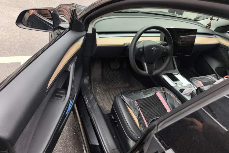 Used Tesla Model 3 2022 Rear-Wheel-Drive Version