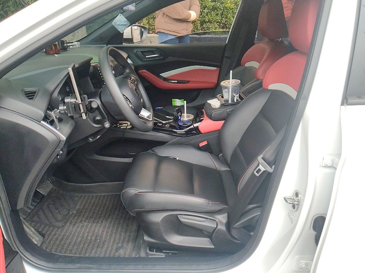 MG 5 MG 5 2023 Model 180 DVVT CVT Luxury Edition — снимка 15