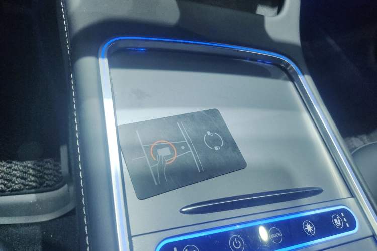 Used Tesla Model 3 2021 Standard Range Rear-Wheel Drive Upgraded Version 3D6 Vehicle Key