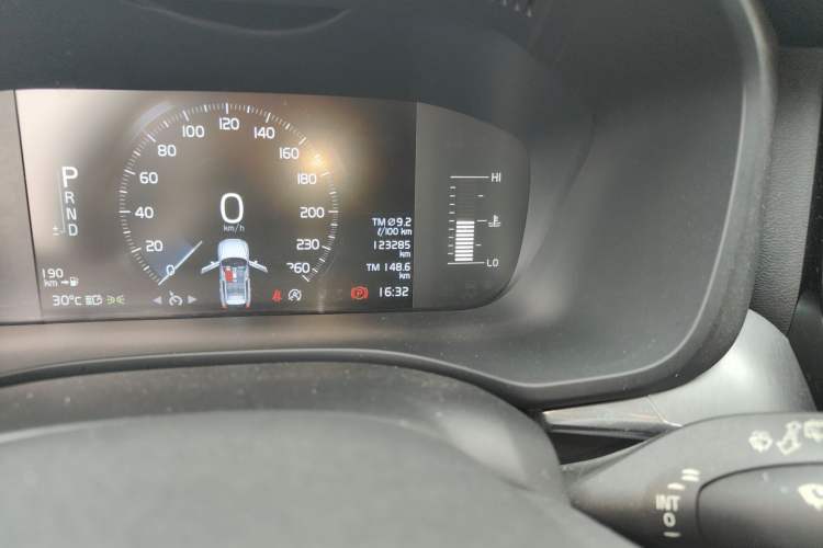 Used Volvo XC60 2020 T4 SmartDrive Luxury Edition