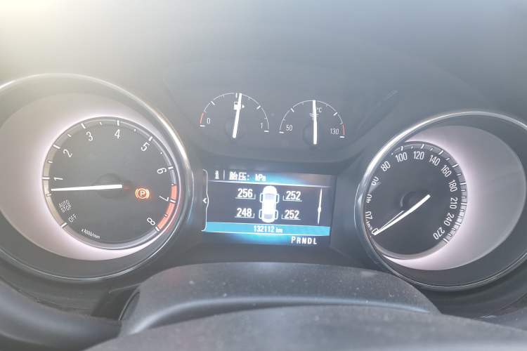 Used Buick Verano 2018 Sedan 20T Dual-Clutch Luxury Model