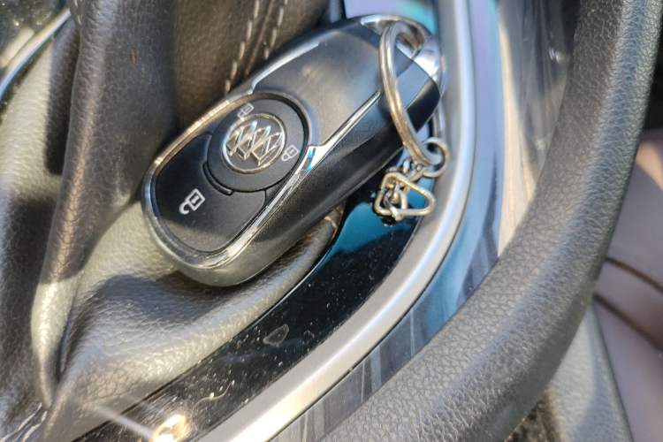 Used Buick GL6 2019 18T 6-Seater Connected Luxury Version China VI Standard
