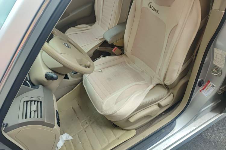 Used Nissan Sylphy 2016 Classic 1.6XE Automatic Comfort Edition Left Front Seat