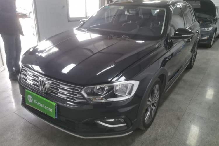 Used Volkswagen C-TREK 2017 230TSI DSG Luxury Model