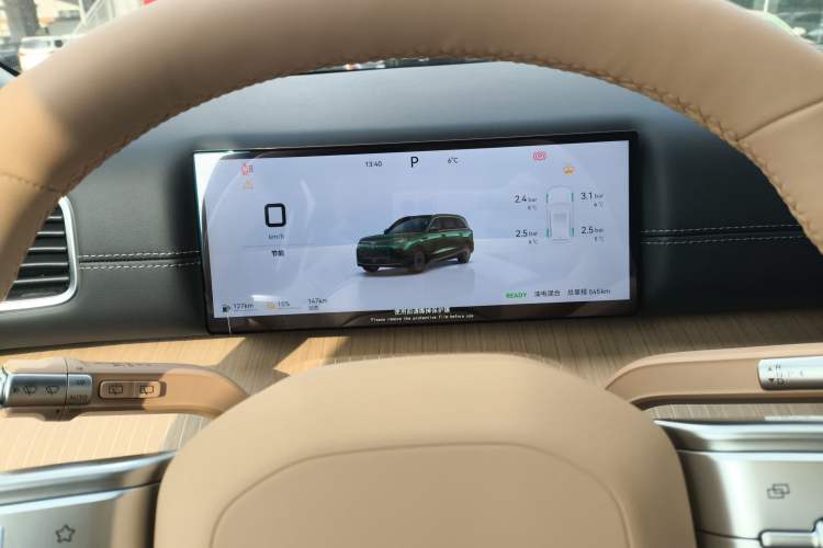 Used Chery T11 2026 Model 220 All-Wheel Drive Family Fun Edition