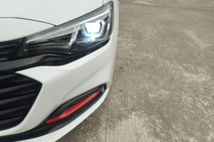 Used Chevrolet Monza 2020 Light Hybrid Redline 320T Dual-Clutch Joyful Edition Left Front Headlight