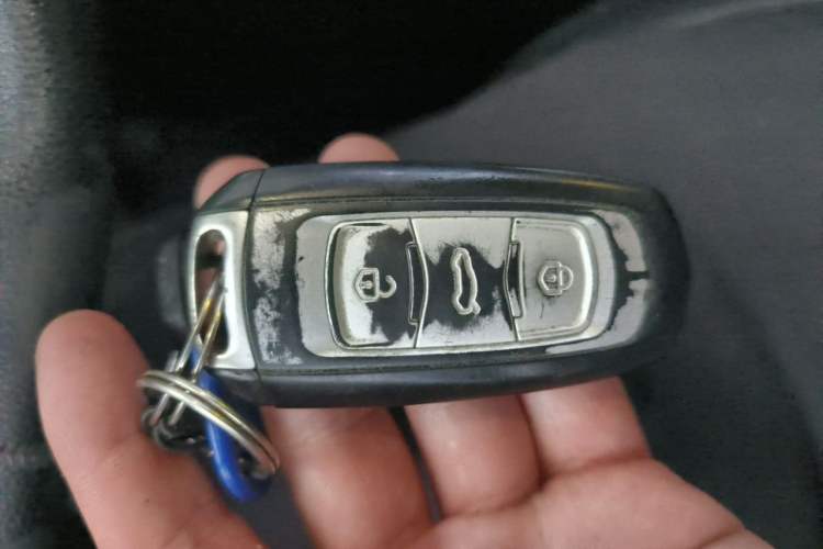 Used Geely Auto Emgrand X7 Sport 2016 2.0L Manual ZhiShang Version
