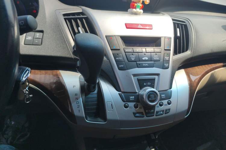 Used Honda Odyssey 2013 2.4L Luxury Edition Gear Lever