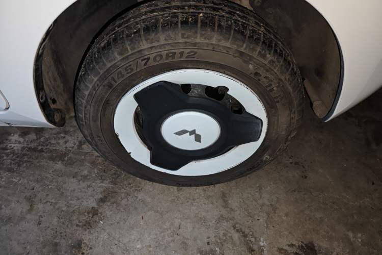 Used Wuling Hongguang MINIEV 2022 Easy Version Lithium Iron Phosphate Right Front Wheel Hub