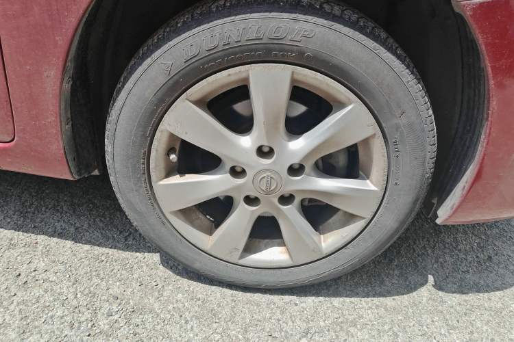 Used Nissan Tiida 2011 1.6L CVT Smart Version