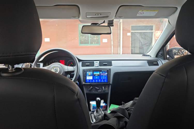 Used Volkswagen Santana 2015 1.6L Automatic Fashion Edition
