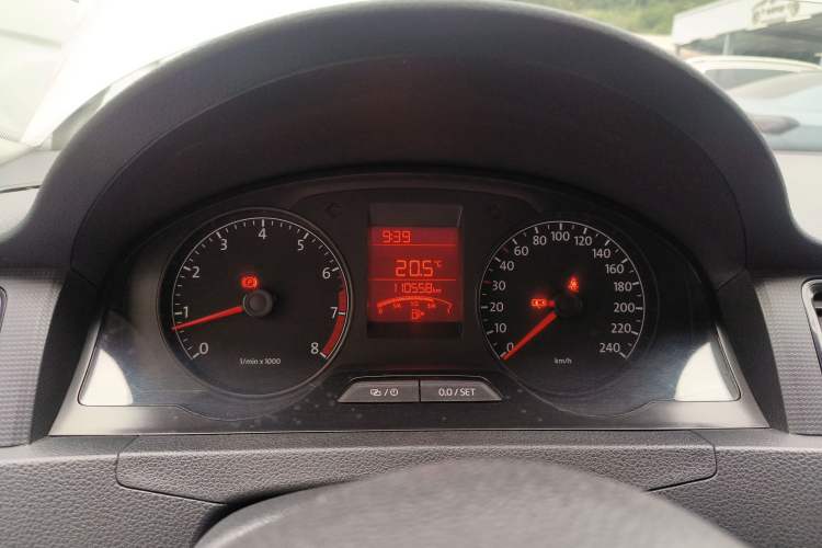 Used Volkswagen Santana 2015 1.4L Manual Fashion Edition
