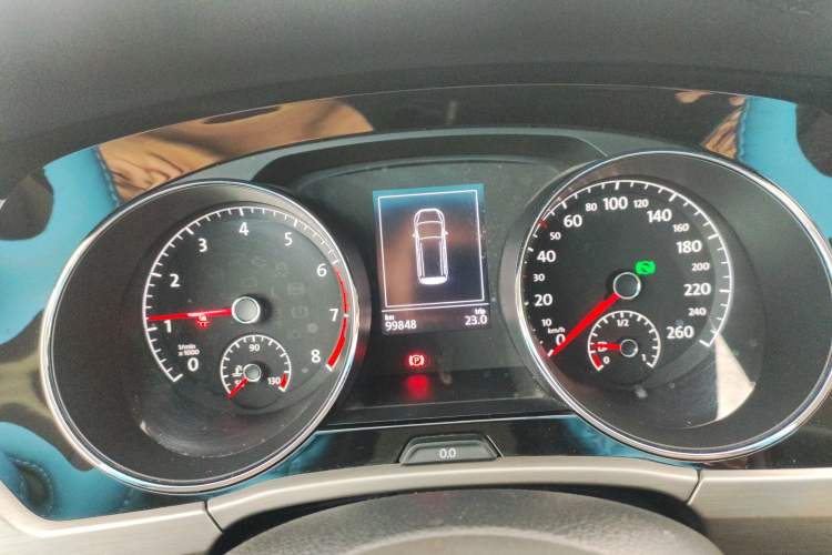 Used Volkswagen Touran 2018 Volkswagen Touran L 280TSI DSG Boundary Edition 6-Seater China VI Standard