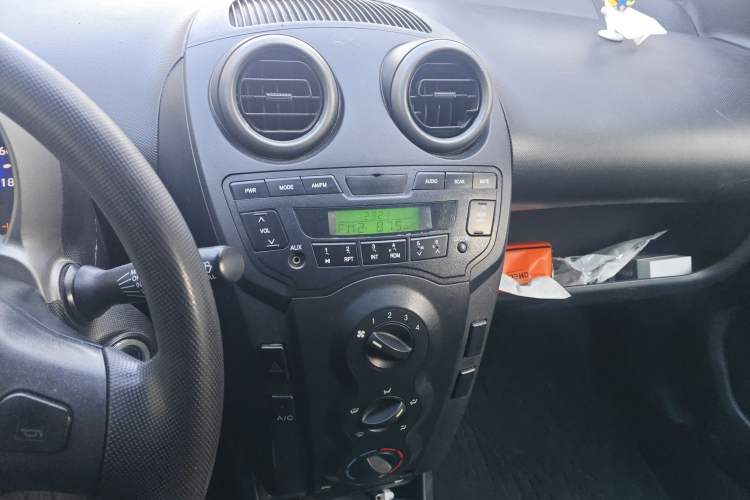 Used BYD F0 2012 1.0L Joyful Cool Model