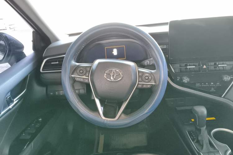 Used Toyota Camry 2023 2.5G Luxury Edition Steering Wheel