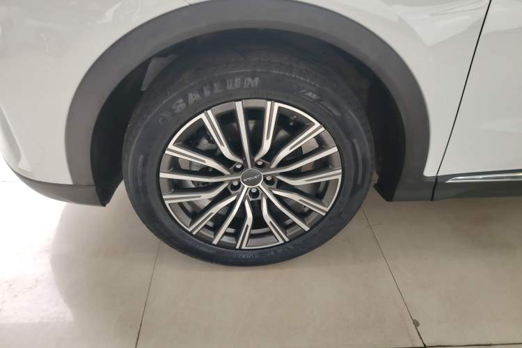 Used JETOUR X70 PLUS 2023 1.5T DCT Brave PLUS 7-Seater
