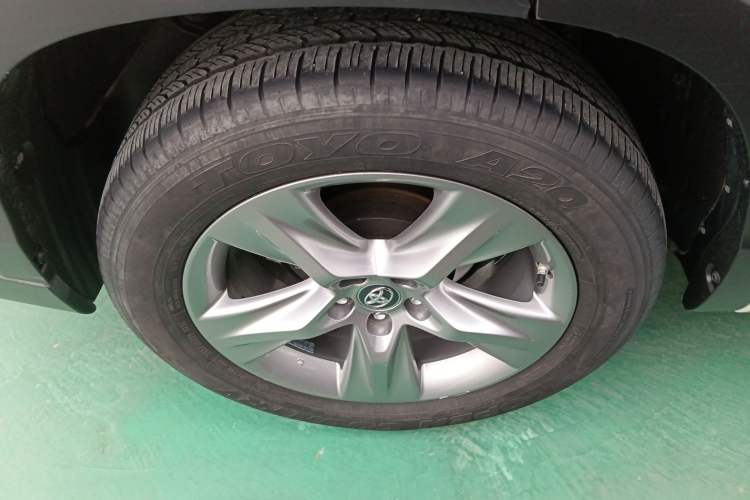 Used Toyota Highlander 2018 2.0T Four-Wheel Drive Prestige Version 7 Seats China VI Standard