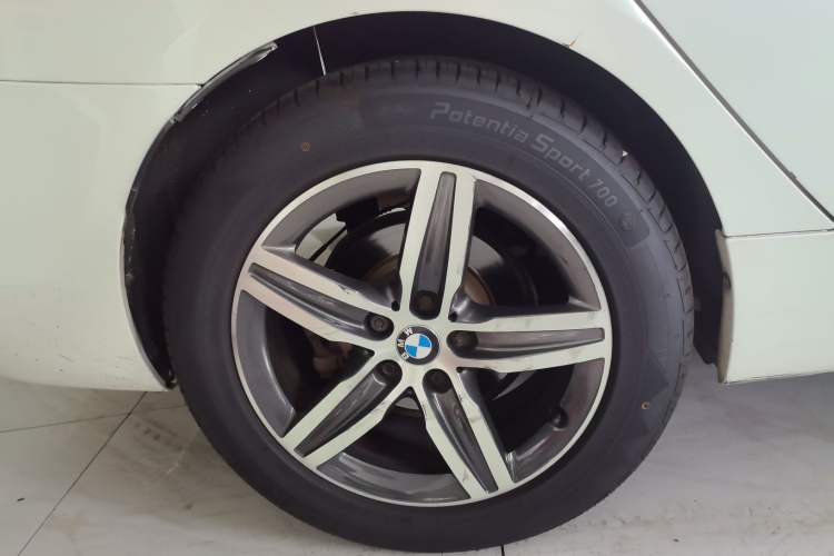 Used BMW 2 Series Gran Tourer 2015 218i Sports Design Package Right Rear Wheel Hub