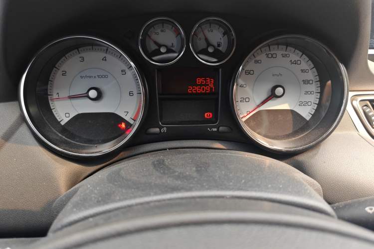 Used Peugeot 308 2014 Enjoy Edition Classic 1.6L Manual YouShang Model Instrument Cluster